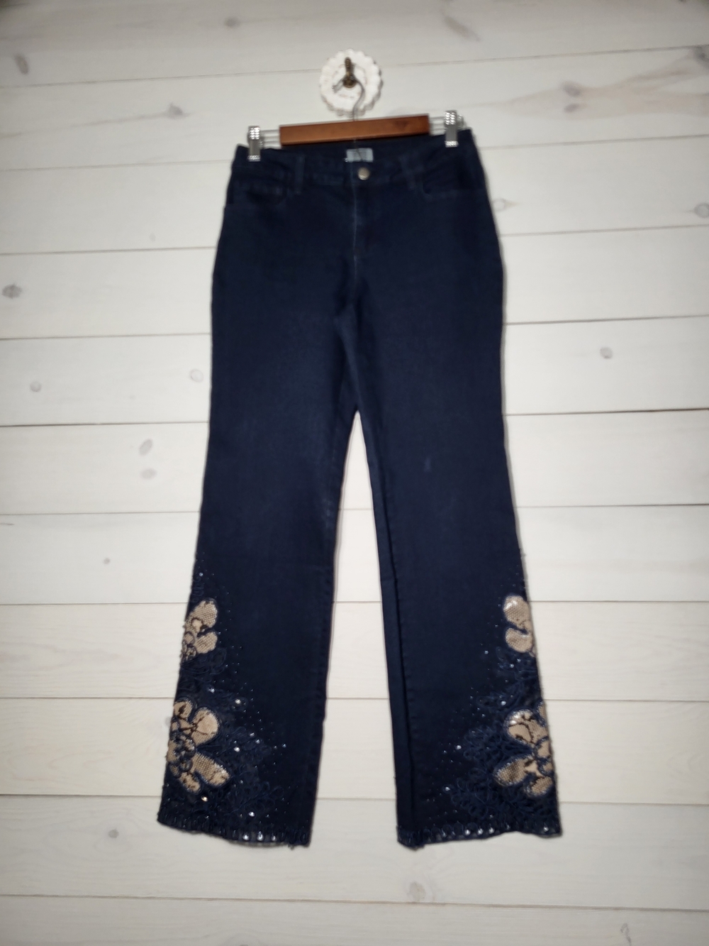 Monroe & Main Jeans Embroidered Beaded Whimsy Floral Flare Cotton Denim BOHO.